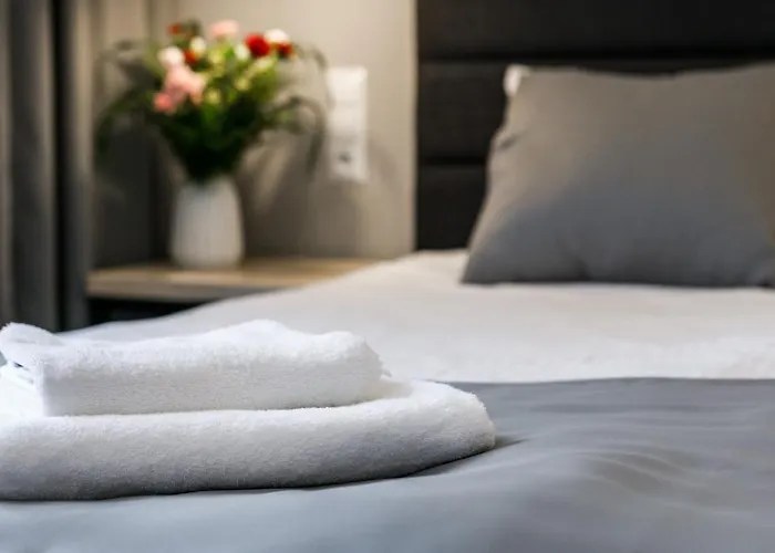 Happy كراكوفيا